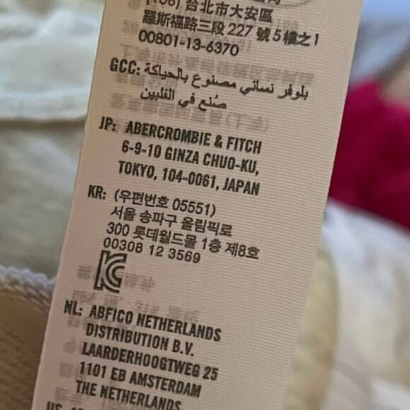 Abercrombie and Fitch Cropped Sweatshirt S Its All Love Gray Embroidered Rainbow - Picture 7 of 9